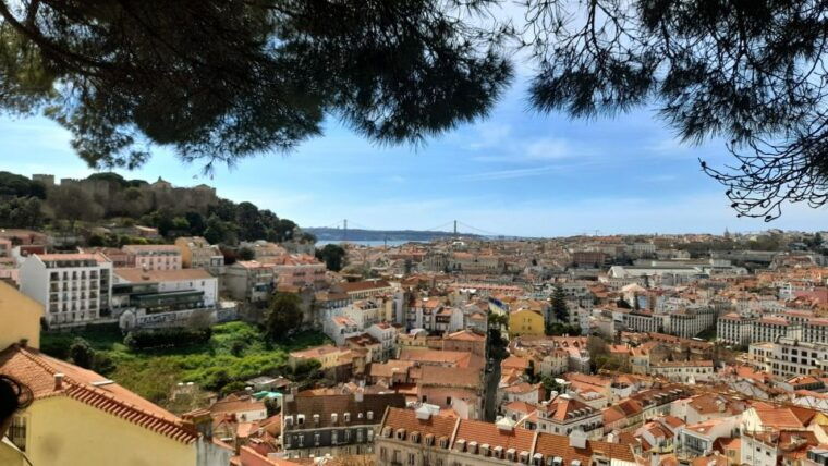 lisbon-3-hour-sightseeing-tour-by-tuk-tuk