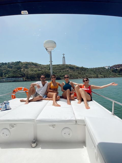 lisbon-4h-private-luxury-catamaran-tour-with-welcome-drink