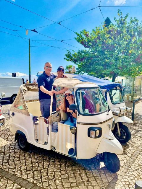 lisbon-4hour-tuk-tuk-tour-see-everything-2