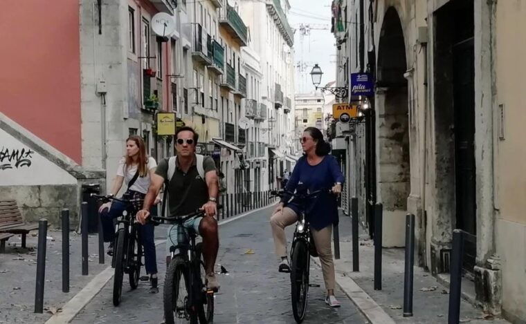 lisbon-7-hills-panoramic-guided-tour-by-e-bike