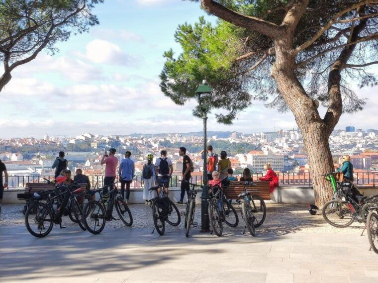 lisbon-7-hills-panoramic-guided-tour-by-e-bike