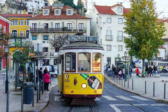 lisbon-a-walking-tour-to-familiar-with-history-stories-lifestyle