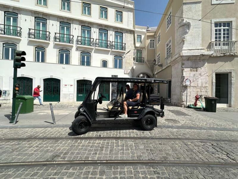 Lisbon: Alfama Old Town, Viewpoints and More TukTuk Tour - Key Points