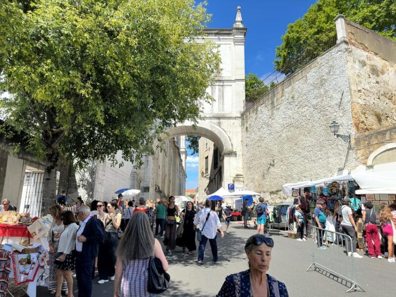 lisbon-alfama-walking-tour-with-st-george-castle-entry