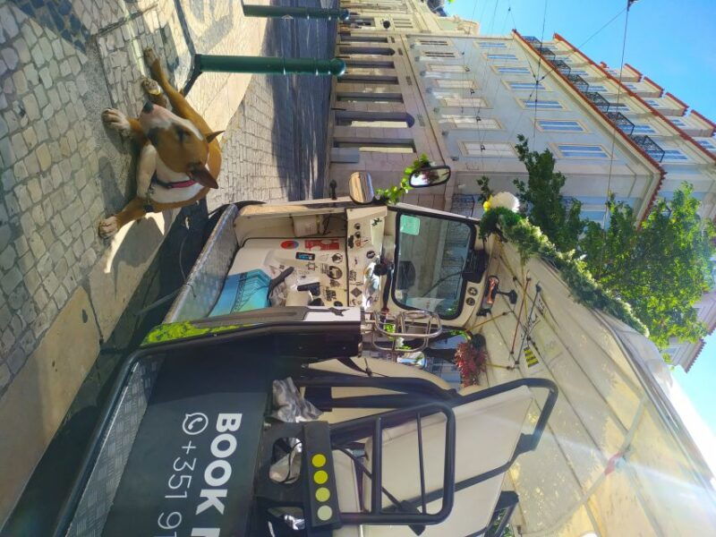 lisbon-all-city-premium-private-guided-tour-by-tuk-tuk