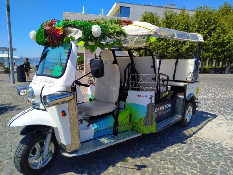 lisbon-all-city-premium-private-guided-tour-by-tuk-tuk