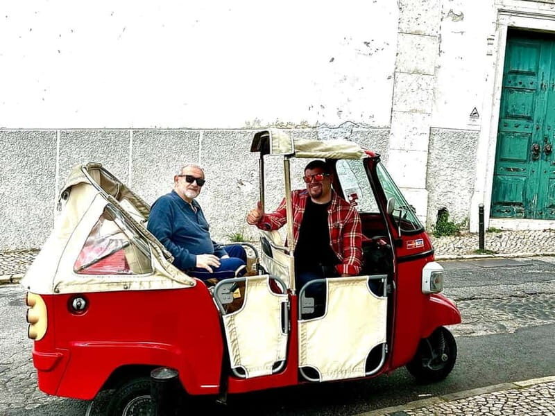 LISBON: Amazing Tuktuk tours with a local portuguese guide - Practical Tips for Booking and Enjoyment