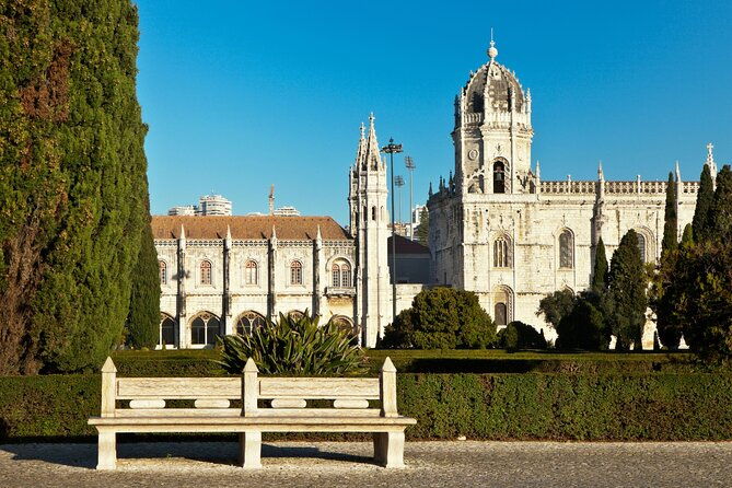 lisbon-and-belem-half-day-small-group-experience-tour