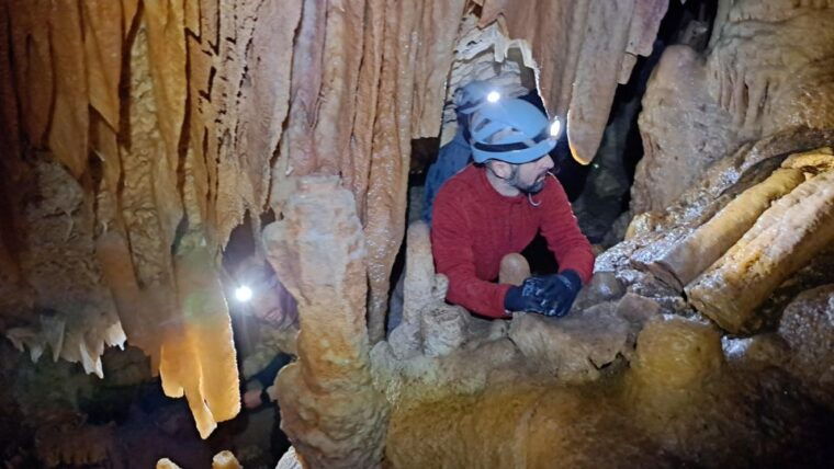 lisbon-arrabida-natural-park-cave-tour-with-guide