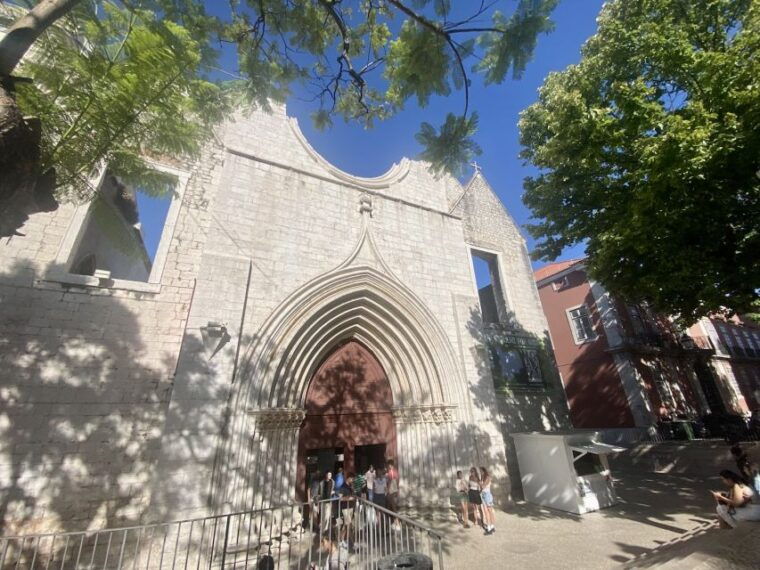 lisbon-baixa-and-chiado-districts-self-guided-walking-tour