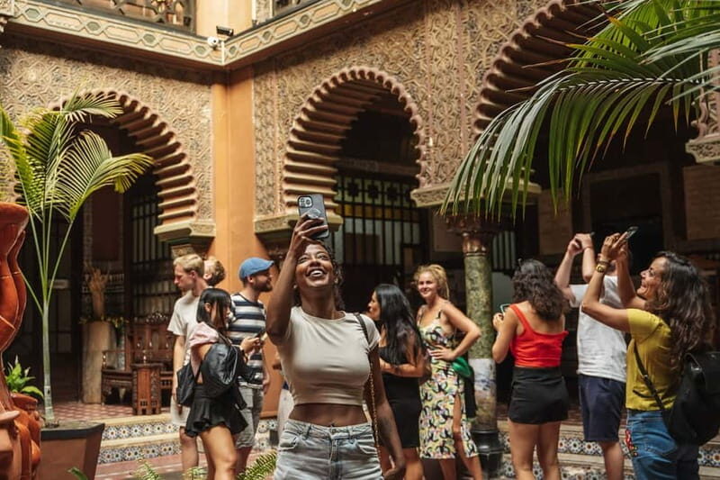 Lisbon: Baixa Food Walking Tour with Drinks - Pricing and Value