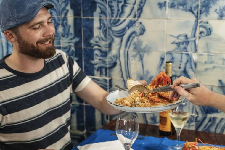 lisbon-baixa-food-walking-tour-with-drinks