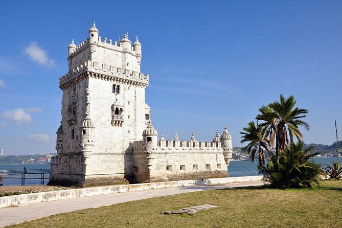 lisbon-belem-a-tuk-tuk-adventure-youll-never-forget