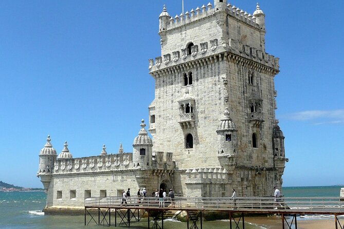 lisbon-belem-private-tour-half-day-trip-by-electric-tuk-tuk-2