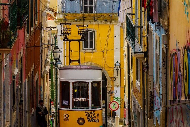 lisbon-belem-private-tour-half-day-trip-by-electric-tuk-tuk-2