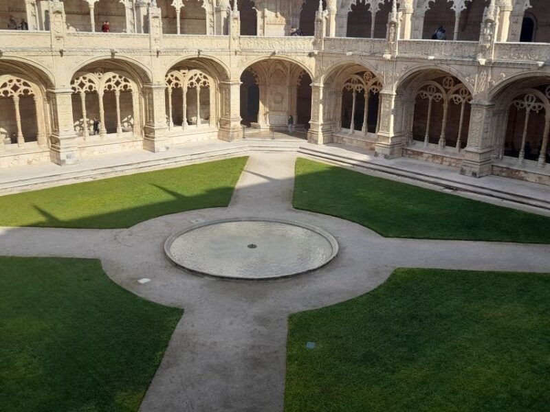 lisbon-belem-private-tuk-tuk-tour-for-2-hours