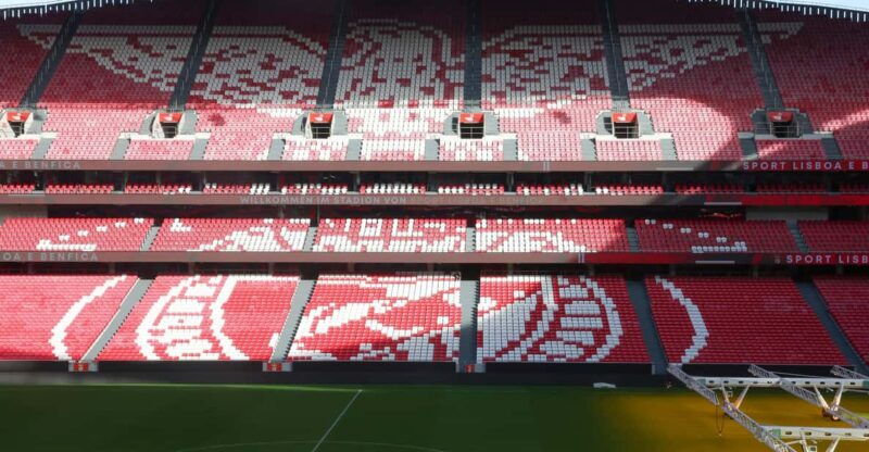 lisbon-benfica-luz-stadium-tour-with-souvenir-scarf