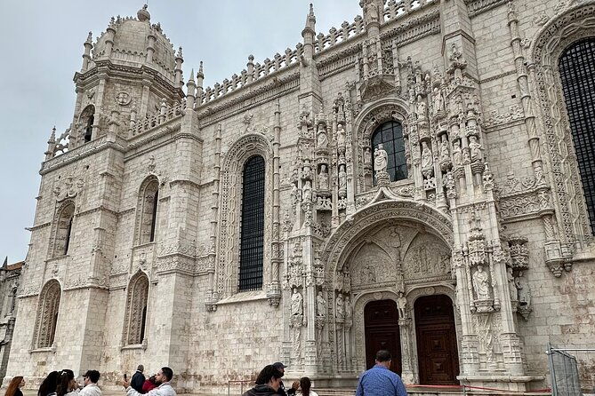 lisbon-best-city-highlights-private-tour