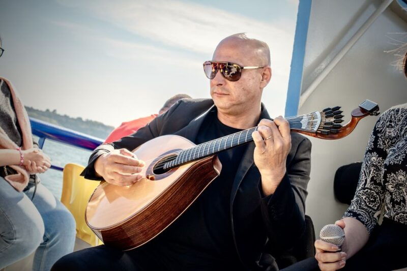 lisbon-boat-cruise-with-live-fado-performance-and-a-drink