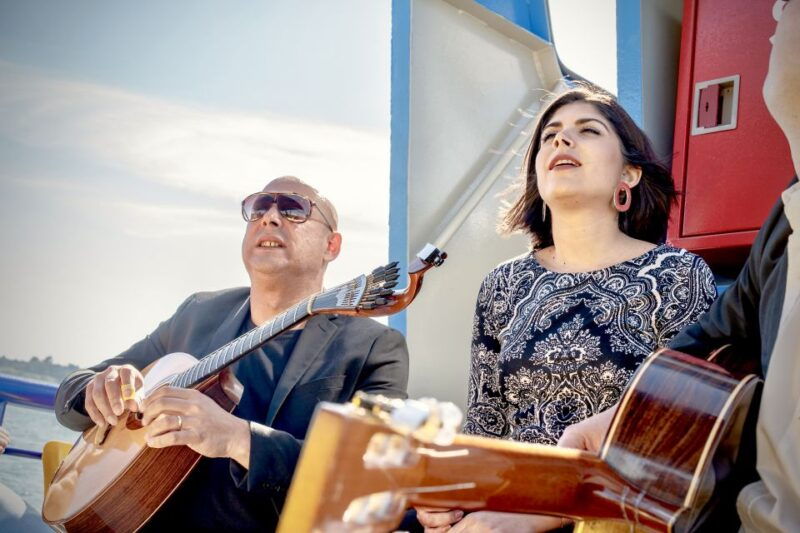 lisbon-boat-cruise-with-live-fado-performance-and-a-drink