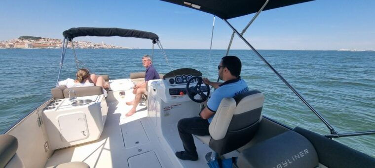 lisbon-boat-tour-with-champagne