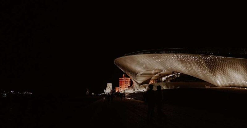 lisbon-by-night-private-tour