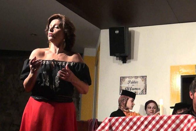 lisbon-by-night-with-dinner-and-fado-show-included-2