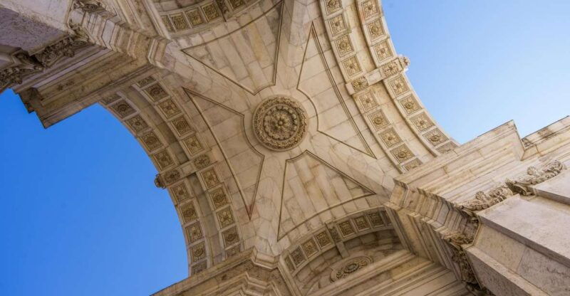 lisbon-capital-of-fado-dinner-included-private-tour