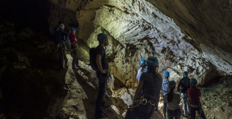lisbon-caving-in-arrabida-natural-park-setubal-sesimbra