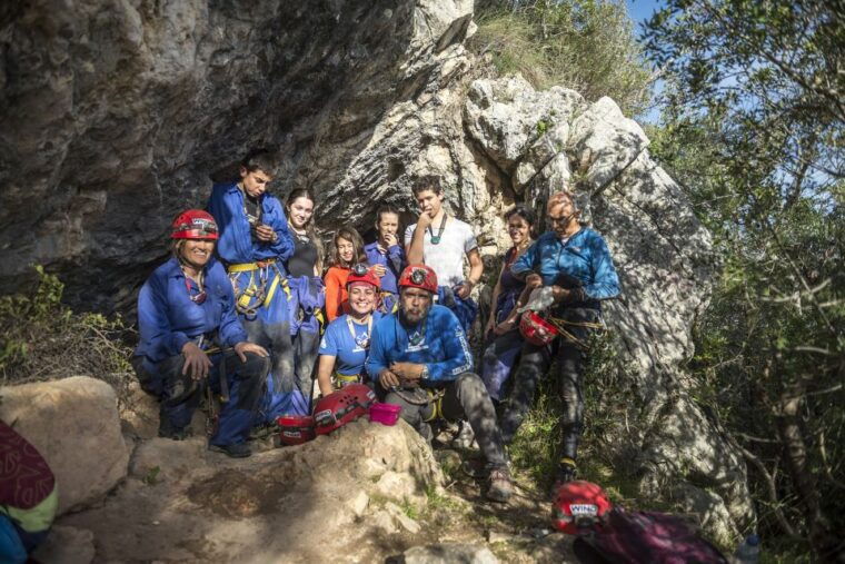 lisbon-caving-in-arrabida-natural-park-setubal-sesimbra
