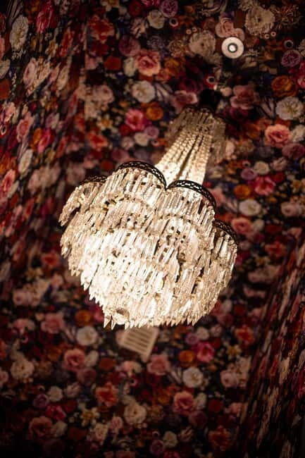 Lisbon: Cheers Before the Vows (Wine or Beer?) - Key Points