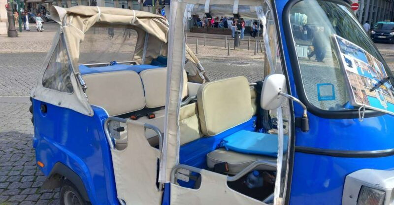 lisbon-chiado-bairro-alto-and-principe-real-tuk-tuk-tour