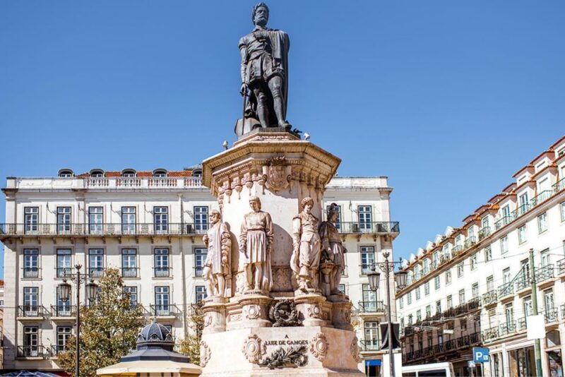 lisbon-chiado-bairro-alto-and-principe-real-tuk-tuk-tour
