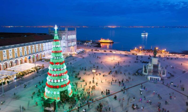 lisbon-christmas-lights-tour-by-tuk-tuk