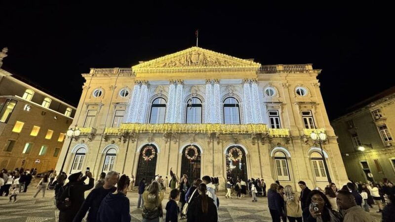 lisbon-christmas-lights-tuk-tuk-tour