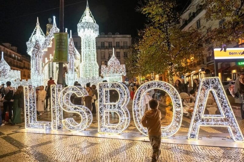lisbon-christmas-lights-tuk-tuk-tour