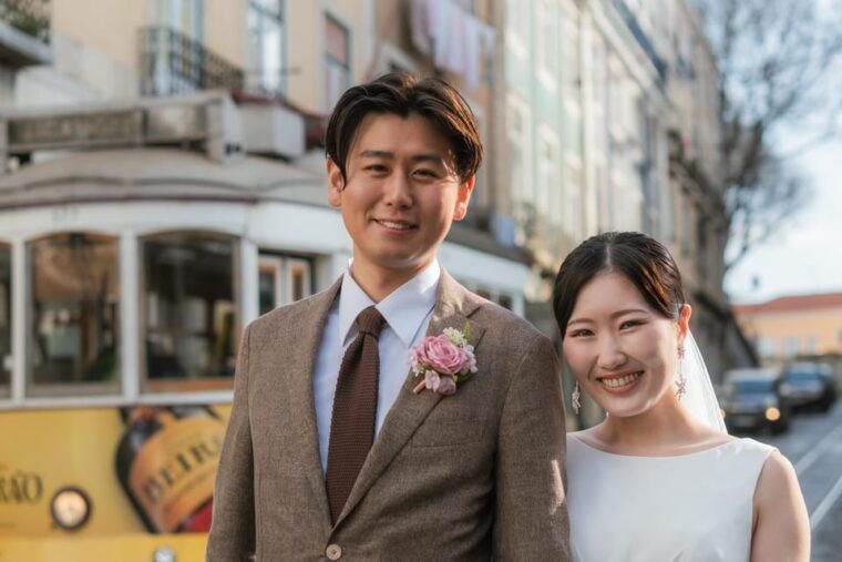 lisbon-cinematic-photoshoot-with-local-photographer-guide