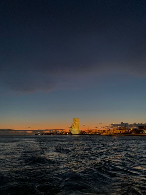 lisbon-city-boat-cruise-daytime-sunset-night-with-champagne