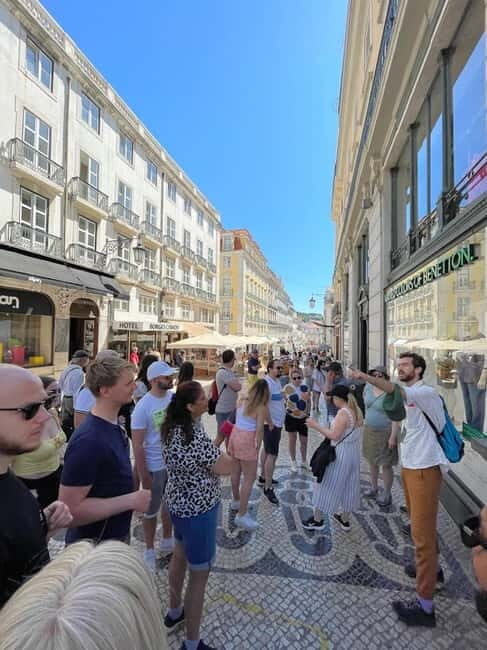 Lisbon: City highlights guided walking tour - Key Points