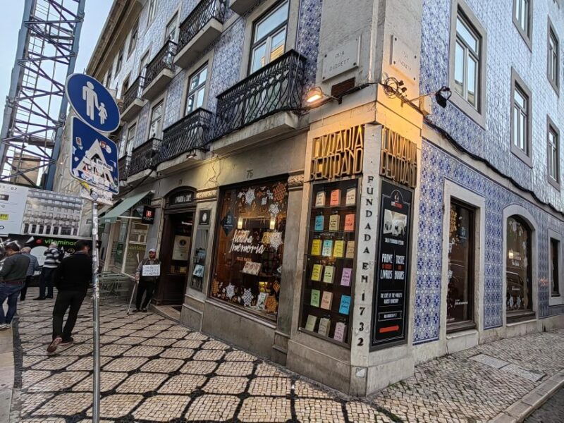 lisbon-city-sightseeing-tuktuk-tour-private