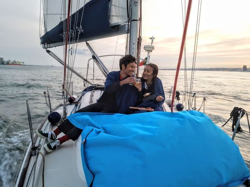 lisbon-city-skyline-sailboat-cruise-with-drink-and-snacks