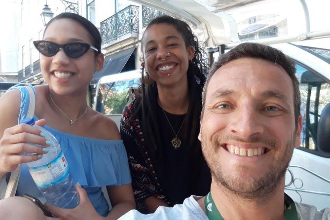 lisbon-city-tour-2-hours-max-6-pax-2