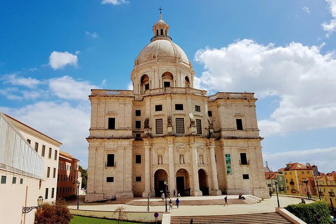 lisbon-city-tour-2-hours-max-6-pax