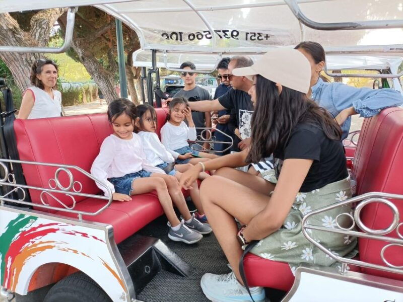 lisbon-city-tour-by-tuk-tuk-2