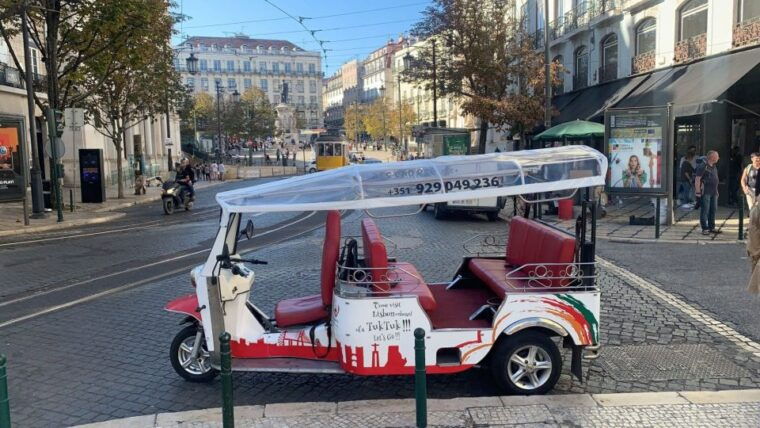 lisbon-city-tour-by-tuk-tuk-2