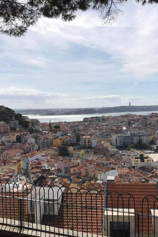 lisbon-city-tour-half-day-4h-van