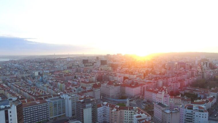 lisbon-city-tour-half-day-4h-van