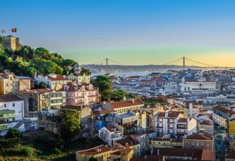 lisbon-city-tour-half-day-4h-van