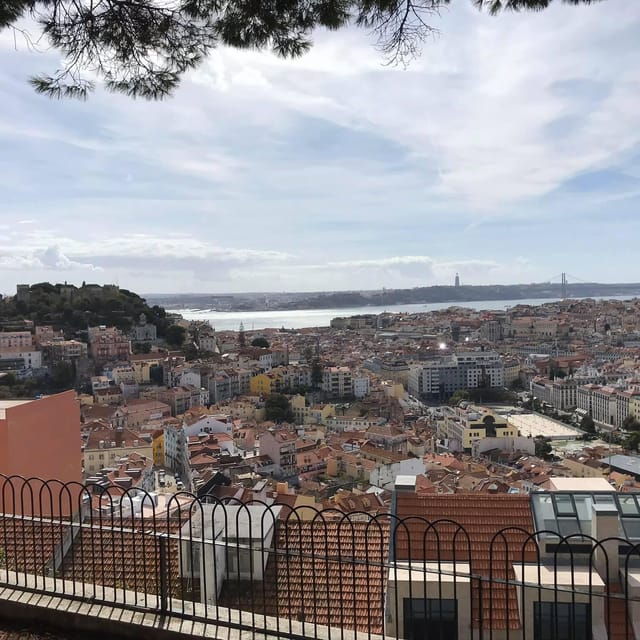 lisbon-city-tour-half-day-4h-van