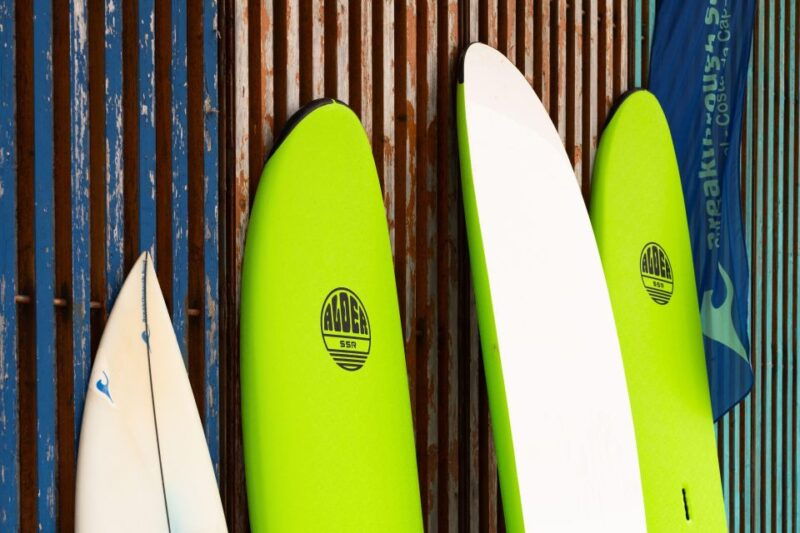 lisbon-come-try-our-surf-lesson-in-costa-da-caparica